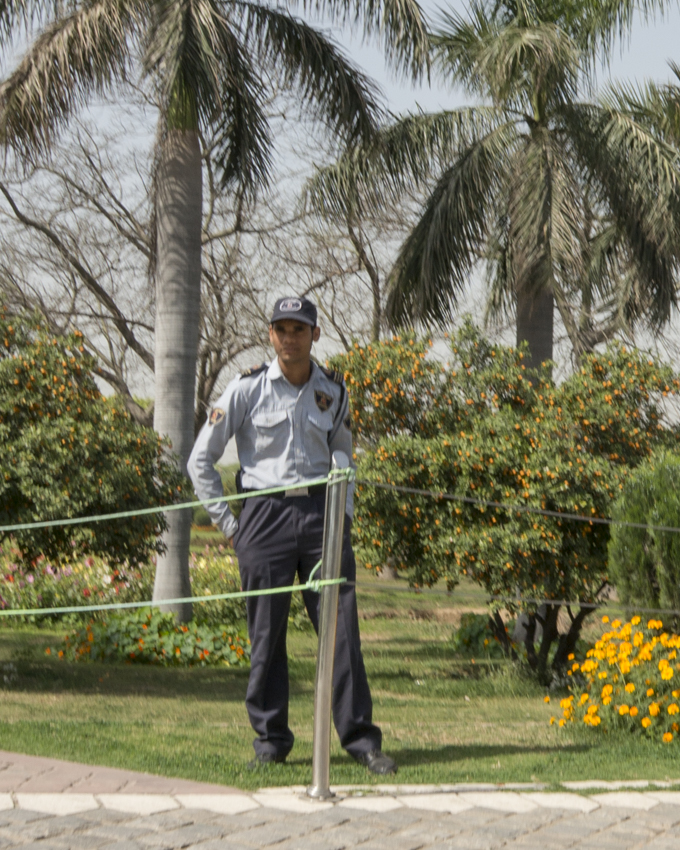 anthonylujan-lotustemple-india-emergingom-32